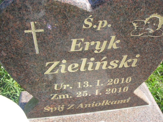 Eryk Zieliński 2010 Morawica - Grobonet - Wyszukiwarka osób pochowanych